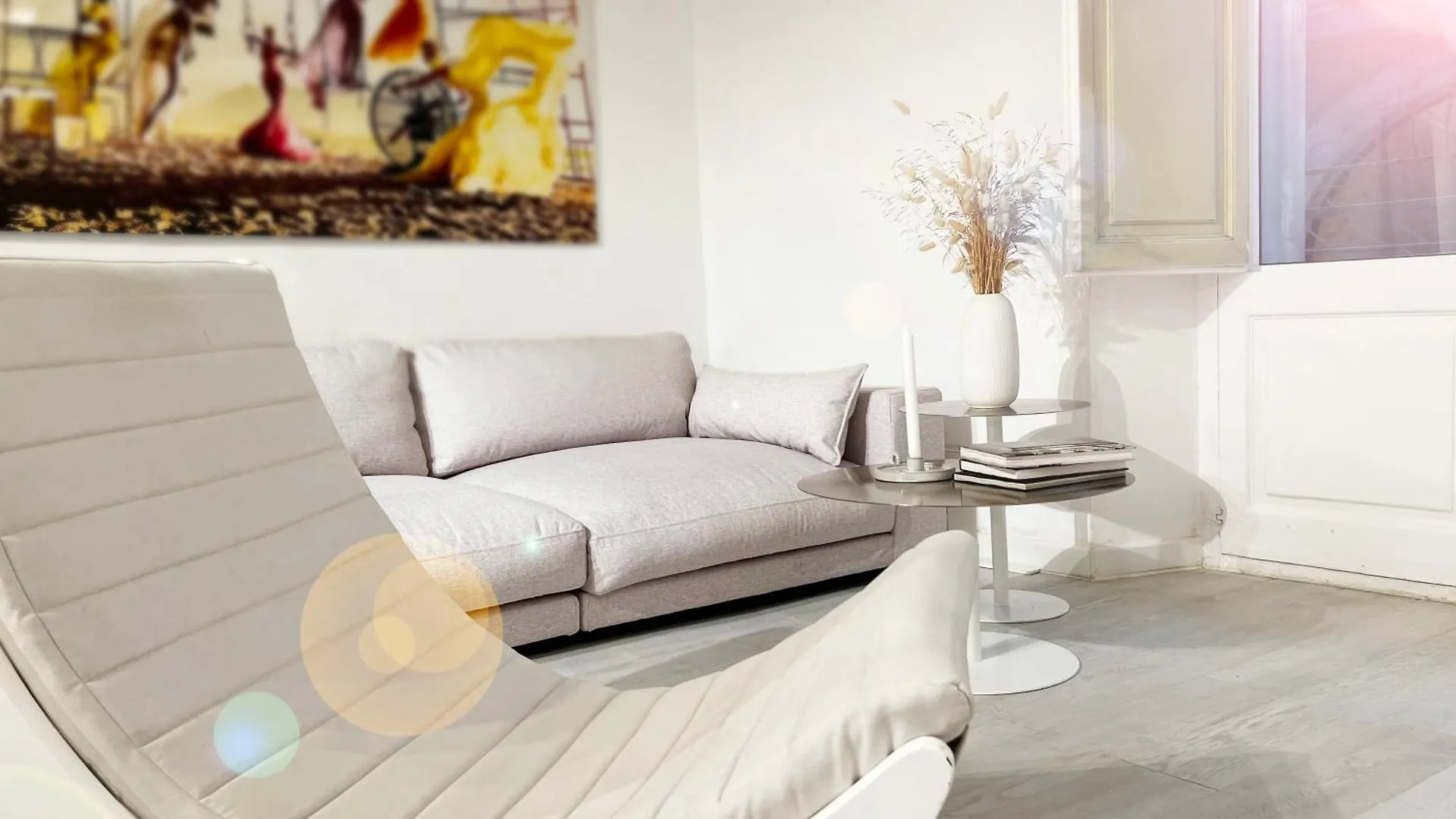 White Apartment バルセロナ